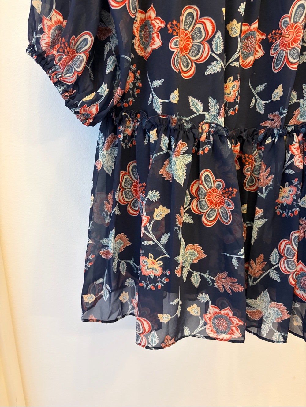 Sachin + Babi NWT Navy Floral Smocked Mini Dress Size Large L Lightweight Flowy - Picture 8 of 10